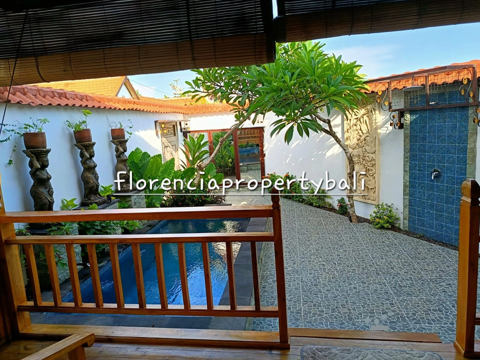 Sanur Villa | Wooden Style | 2 Bedrooms for Yearly Rental, 2-bed villa for rent in Sanur – photo 6 of 15