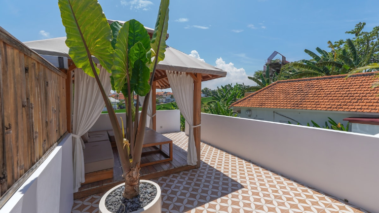 Villa LuClo - 2BR Canggu | Private Swimming Pool & Rooftop, 2-bed villa for rent in Canggu – photo 15 of 15