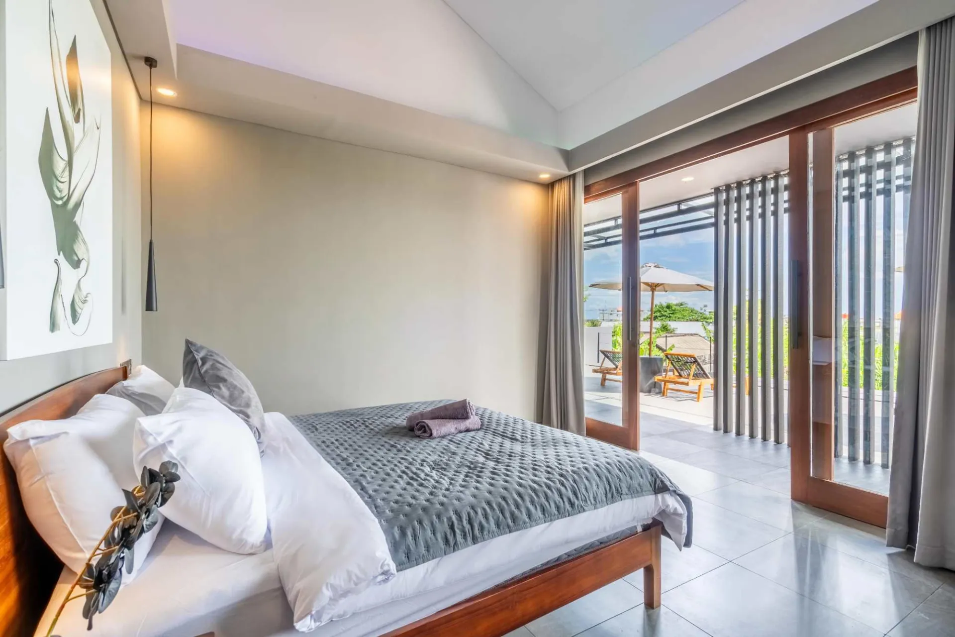 Villa Abu-Abu in Tumbak Bayu, 5-bed villa for rent in Pererenan – photo 11 of 15