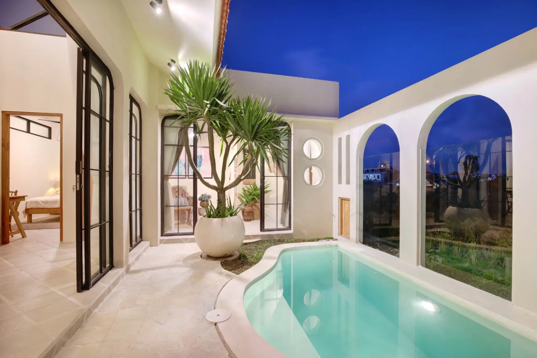 Casa Buduk Regency - 2 Bedrooms with Stunning Rice Paddies Views, 2-bed villa for rent in Pererenan – photo 7 of 15