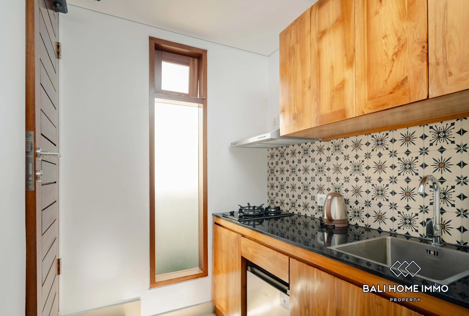 1 Bedroom Apartment for Rent in Batu Belig, 1-bed villa for rent in Seminyak – photo 10 of 11