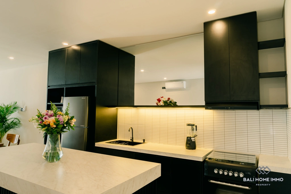 Brand new 2 Bedroom Villa with rice field view in Batu Bolong Canggu, 2-bed villa for rent in Canggu – photo 6 of 13