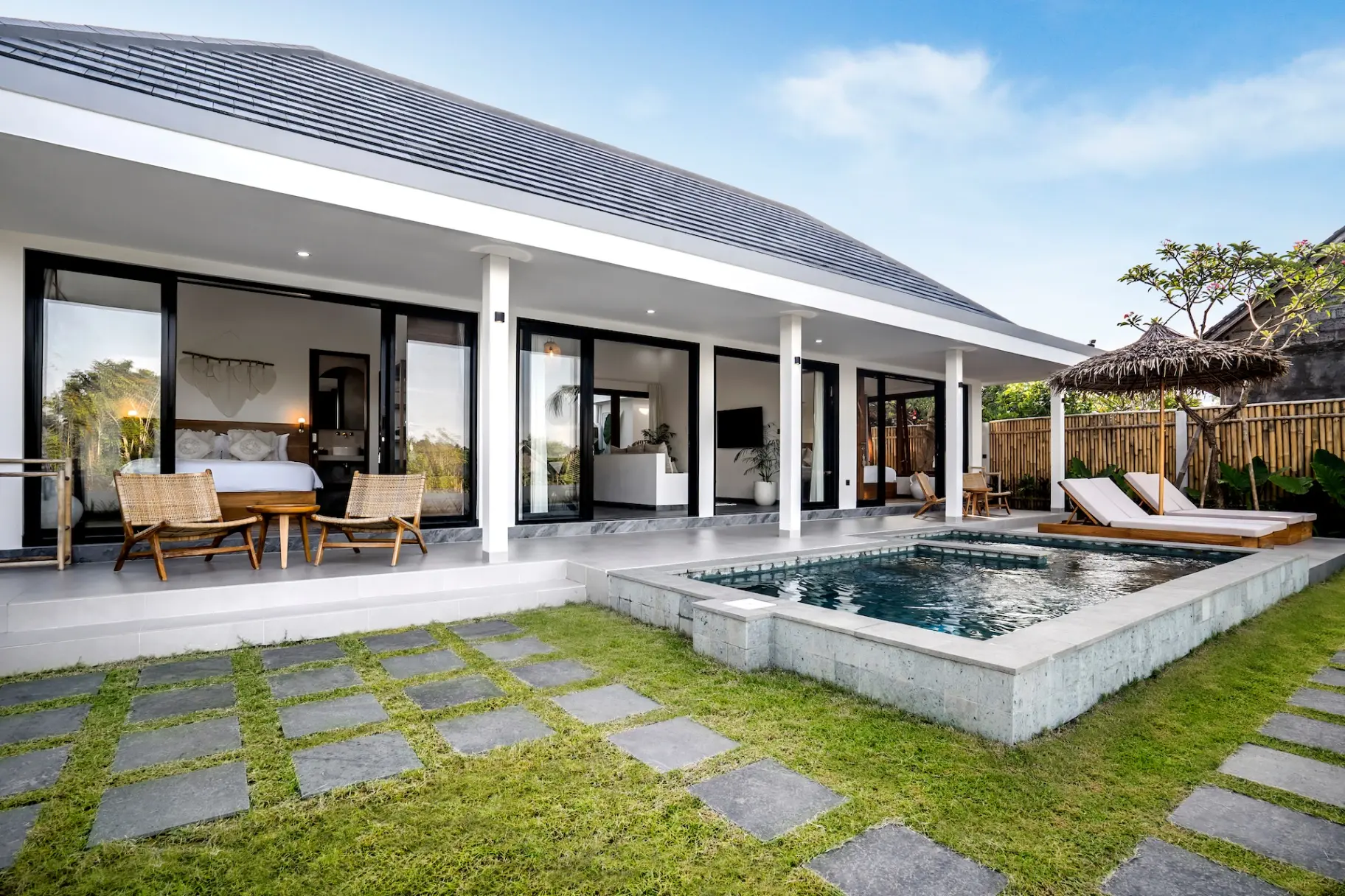 Villa Grateful - Cozy 2 BDR Villa with Private Pool and stunning Ricefields View, 2-bed villa for rent in Ubud – photo 8 of 15