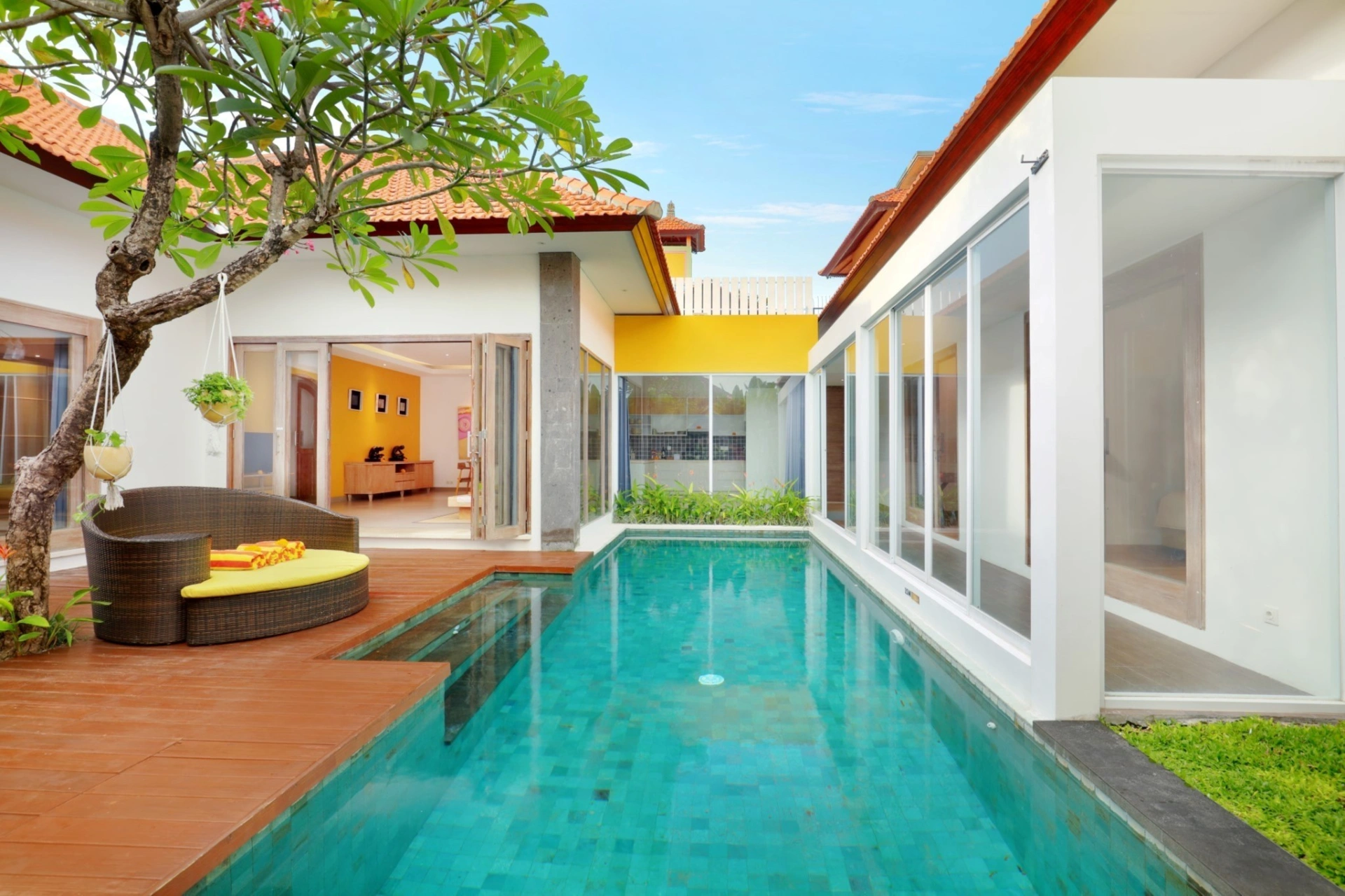 3 Bedroom Villa Full Furnished in Kerobokan, 3-bed villa for rent in Seminyak – photo 10 of 11