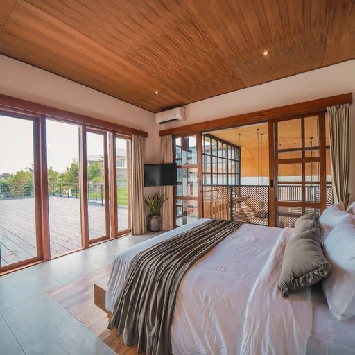 4 Bedrooms Luxury Villa in Cemagi for Lease, 4-bed villa for rent in Seseh – photo 13 of 15