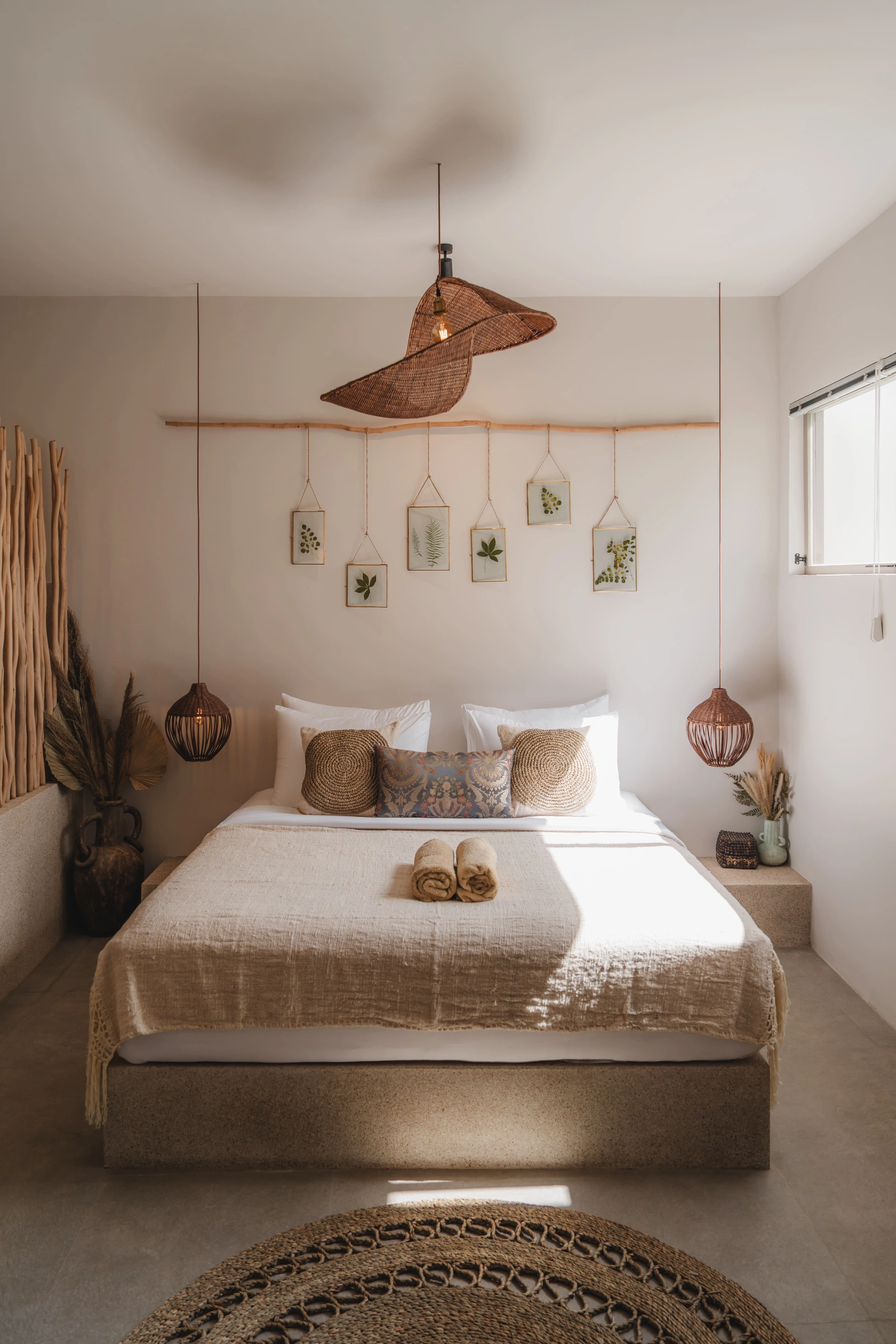 Modern Tropical Villa Retreat in the Heart of Berawa | Singgah Layang, 2-bed villa for rent in Canggu – photo 9 of 15