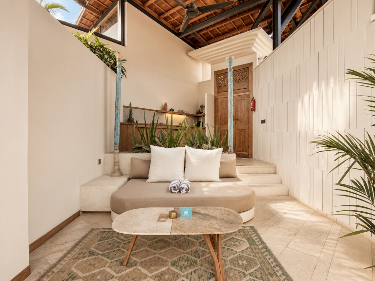 Luxurious 1-BR Villa, 800m to Canggu Beach, 1-bed villa for rent in Pererenan – photo 2 of 15