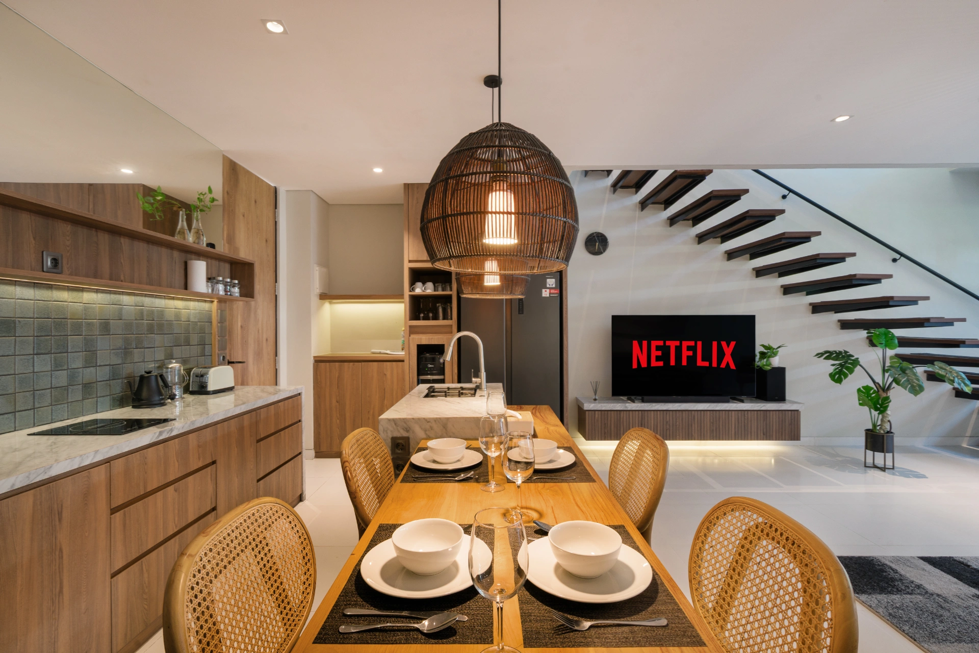 Evita - Pool Villa with Garden Balcony, Berawa, 2-bed villa for rent in Canggu – photo 3 of 15