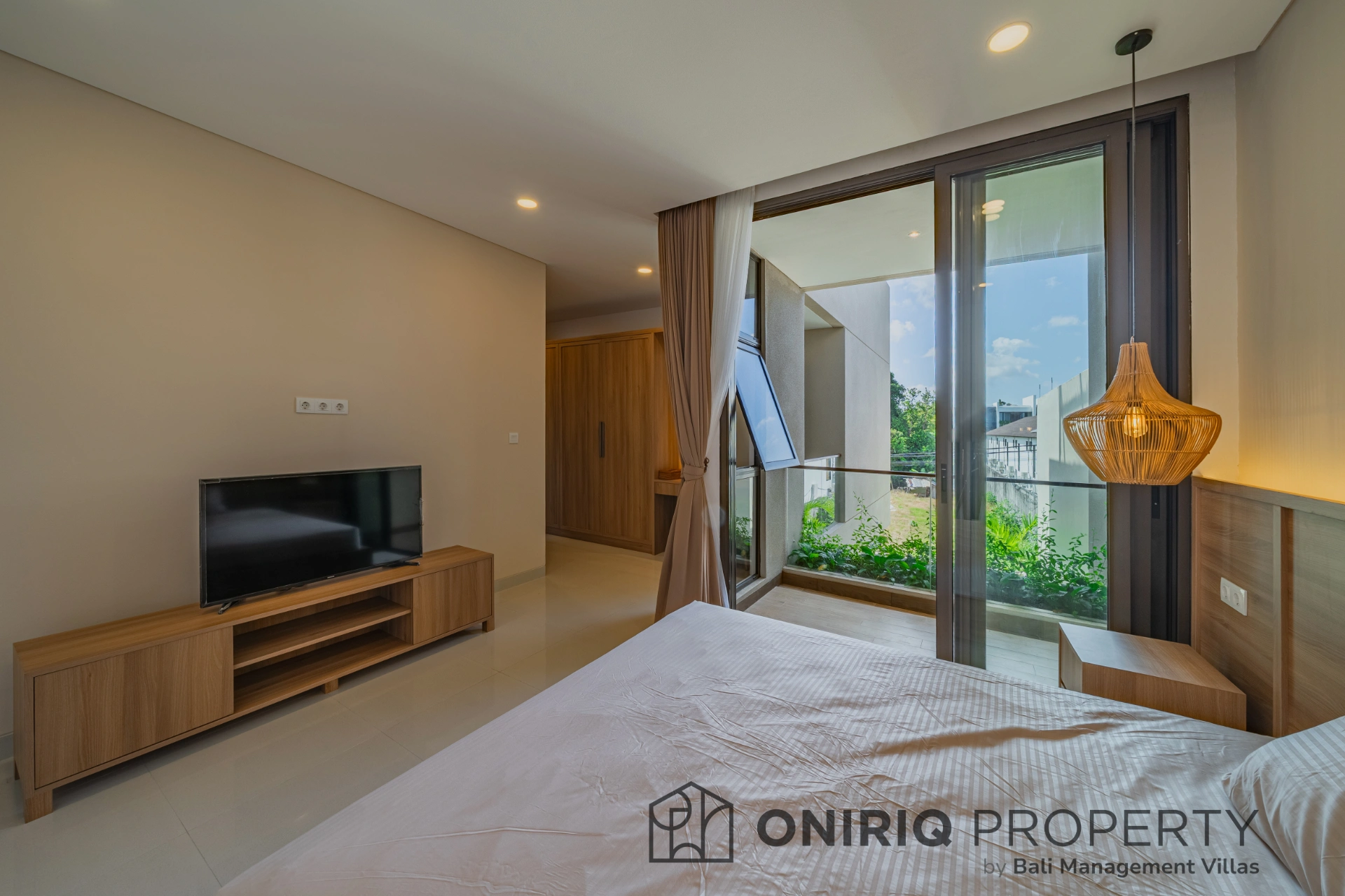 Villa Emil — Modern 2-Bedroom Villa in Pererenan, 2-bed villa for rent in Pererenan – photo 9 of 14