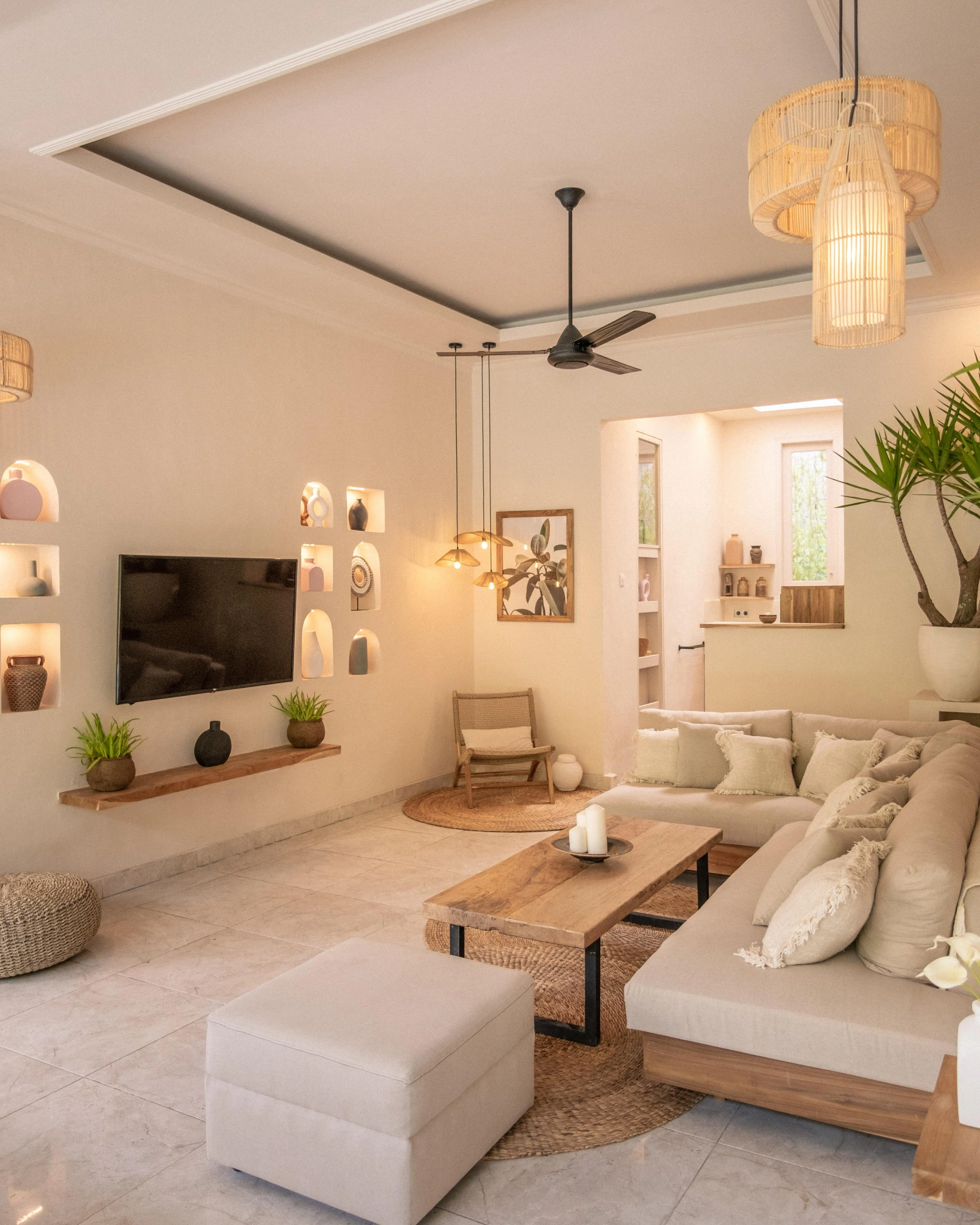 2 Bedroom Villa with a Big Garden for Yearly Rental in North Canggu, 2-bed villa for rent in Canggu – photo 2 of 11