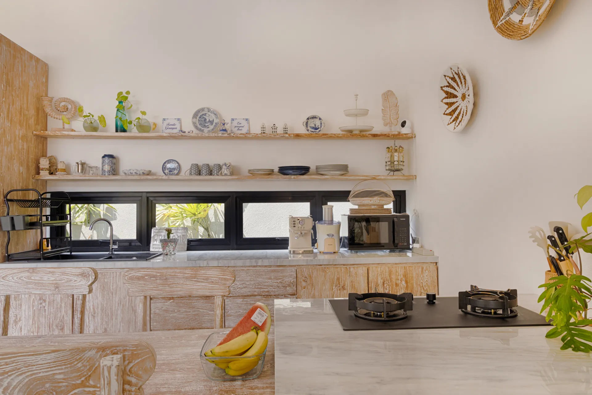 The Art-Inspired 2BR Modern Villa with Private Pool near Melasti Beach, 2-bed villa for rent in Uluwatu – photo 11 of 15