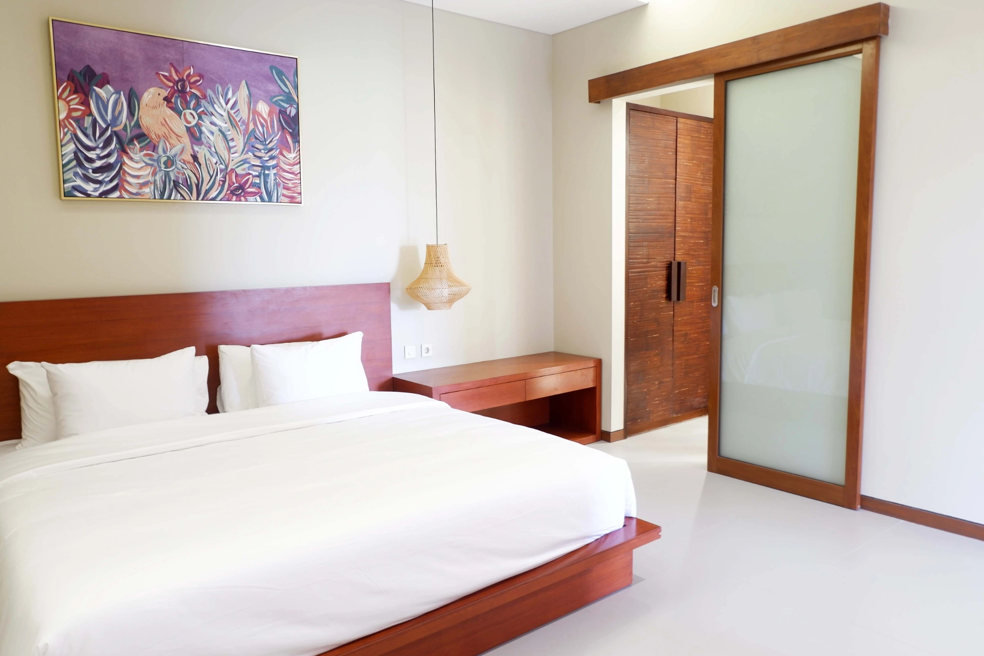 3 BR Villa in Kerobokan, Seminyak, 3-bed villa for rent in Seminyak – photo 11 of 15