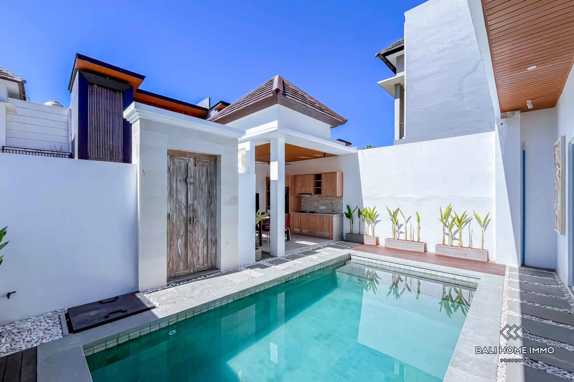 Beautiful 2 Bedrooms Villa for Yearly Rental in Ungasan, 2-bed villa for rent in Uluwatu – photo 2 of 12