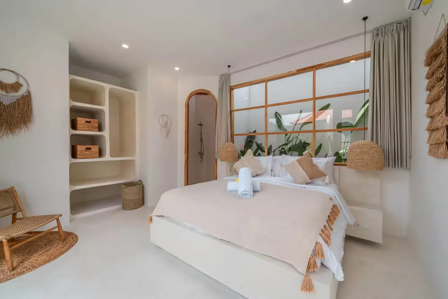 3 Bedrooms Villa in Canggu, 3-bed villa for rent in Canggu – photo 4 of 15