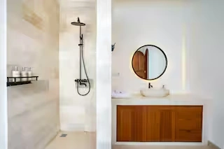 Luxury 3BR Pool Villa • 5 Mins to Finns & Atlas, 3-bed villa for rent in Canggu – photo 9 of 15