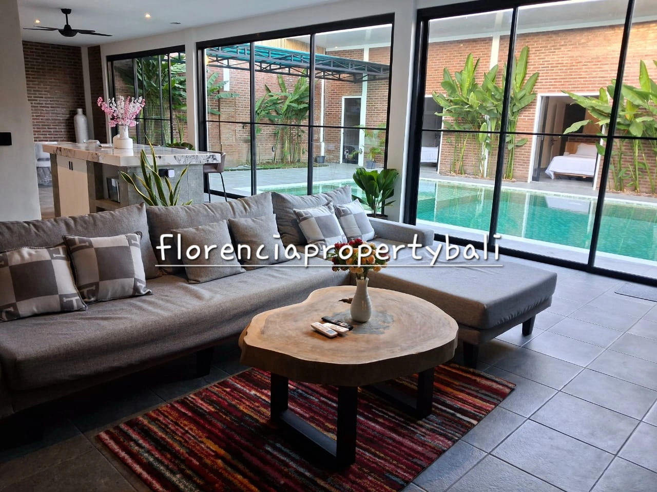 Kerobokan Villa – Your Comfortable Modern Home in Merta Sari, 4-bed villa for rent in Canggu – photo 3 of 15