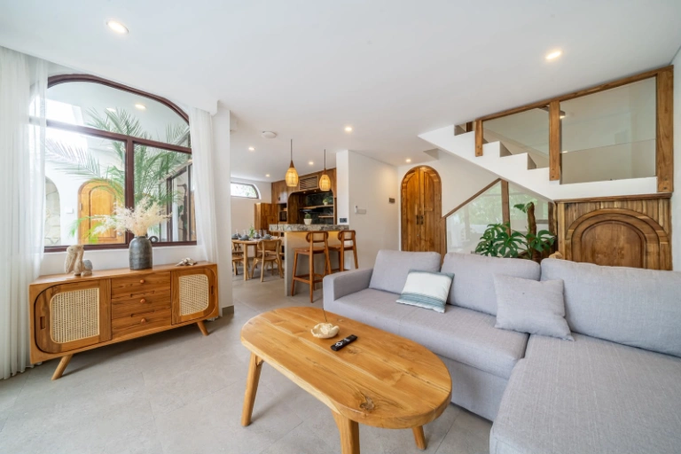 3BR Pool Villa • Rooftop • 5 Min to Batu Bolong, 3-bed villa for rent in Pererenan – photo 13 of 15