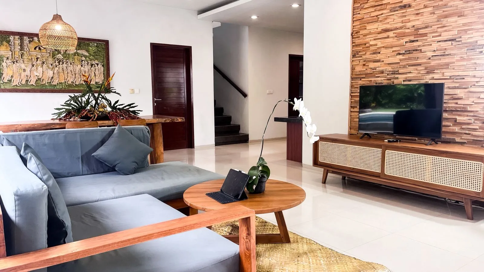Villa Almera – 2 Bedroom Villa with Private Pool & Garden in Canggu, 2-bed villa for rent in Canggu – photo 3 of 15