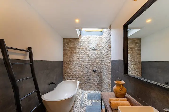 3 Bedrooms Villa Canggu Near Nirvana Life, 3-bed villa for rent in Canggu – photo 11 of 12