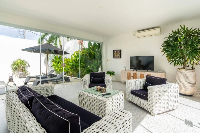Monthly - Batu Bolong, Canggu 3 Bedroom Villa in Canggu, 3-bed villa for rent in Canggu – photo 8 of 15