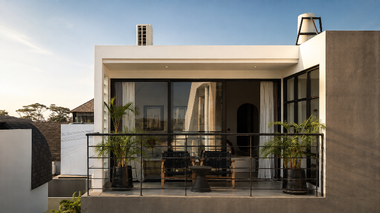 Modern 3BR Villa with Sunset Balcony, Private Pool & Rice Field Views, 3-bed villa for rent in Seseh – photo 2 of 15