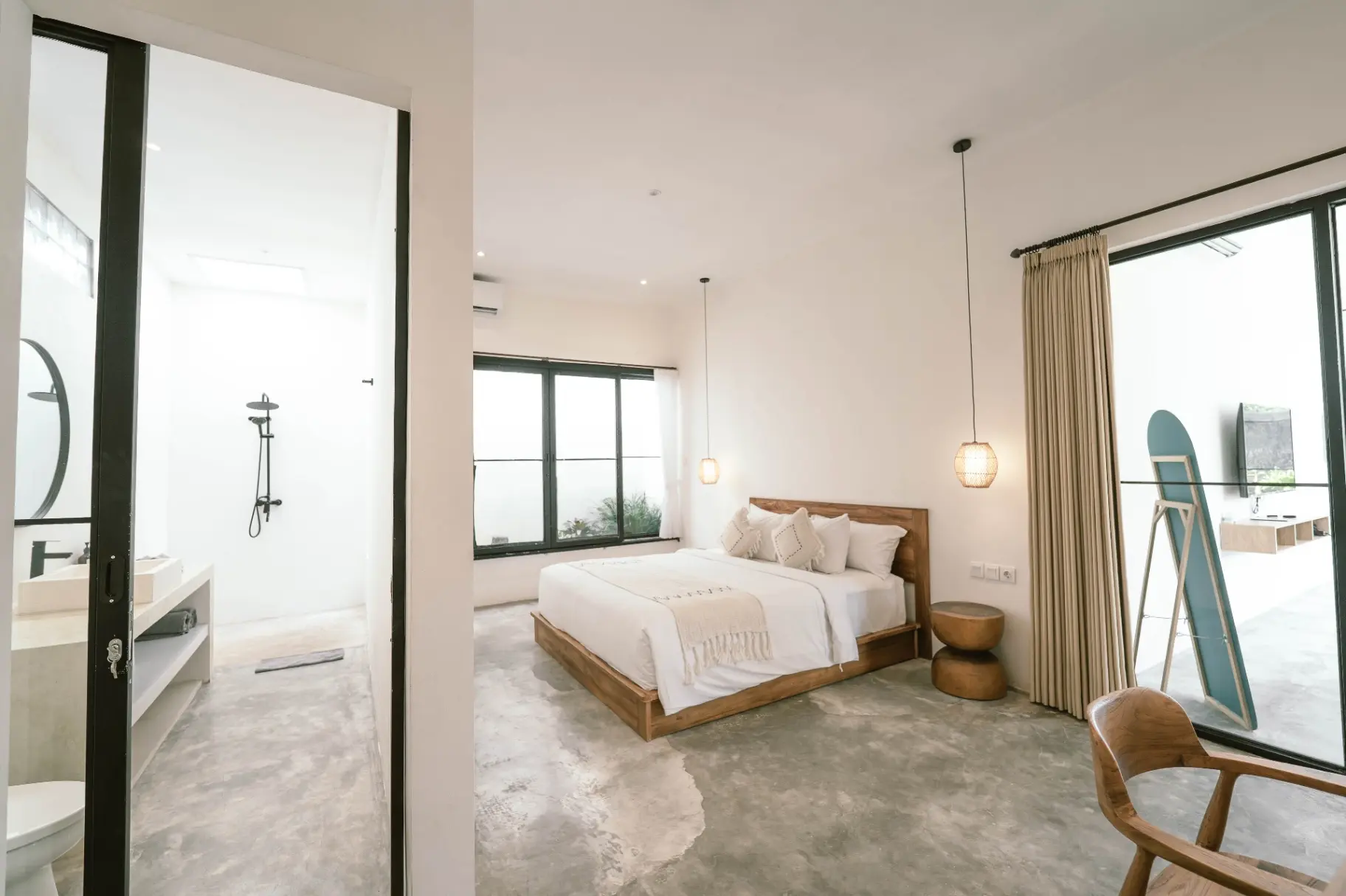Modern 3BR Villa w/ Private Pool and Garden, 3-bed villa for rent in Canggu – photo 13 of 15