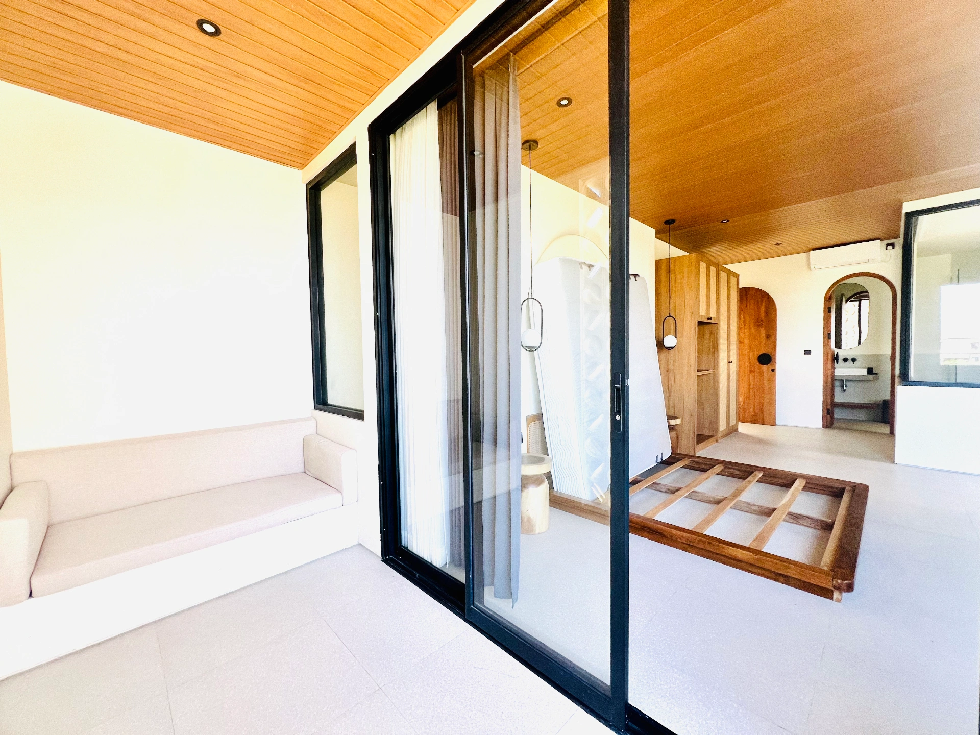 Brand New 1 Bedroom Villa 2 Minutes Away to Cemagi Beach, 1-bed villa for rent in Seseh – photo 14 of 15