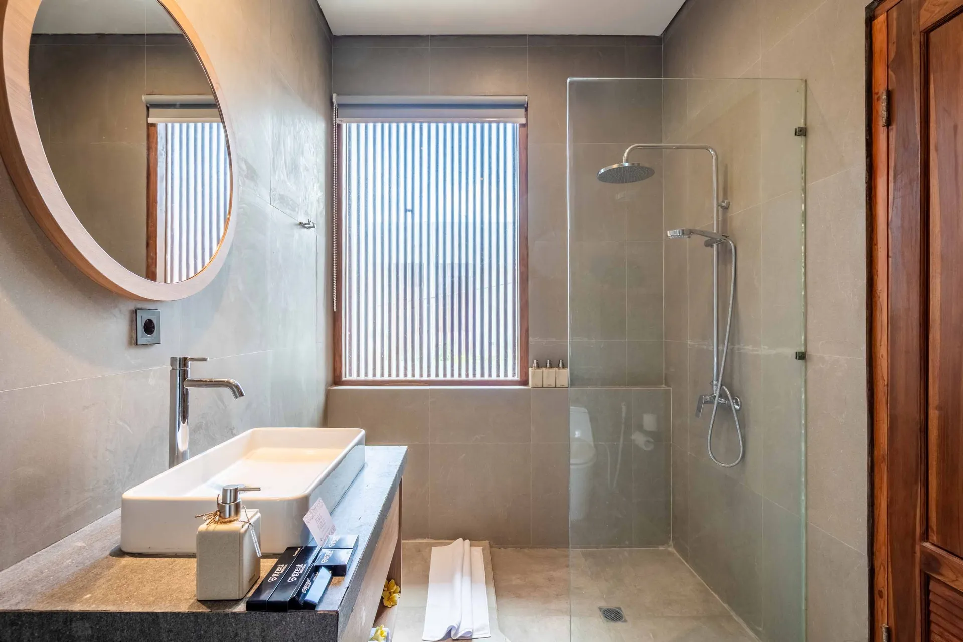 Brand New 2 Minimalist Homey Villa in Jimbaran, 2-bed villa for rent in Uluwatu – photo 11 of 15