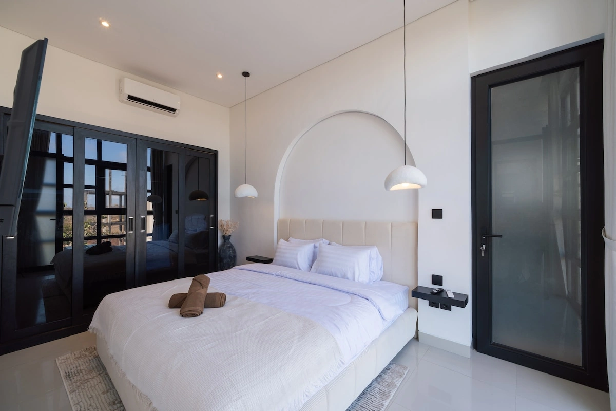 3 Min to Nunggalan Beach · 2BR · Ocean&Sunset View Rooftop, 2-bed villa for rent in Uluwatu – photo 4 of 15