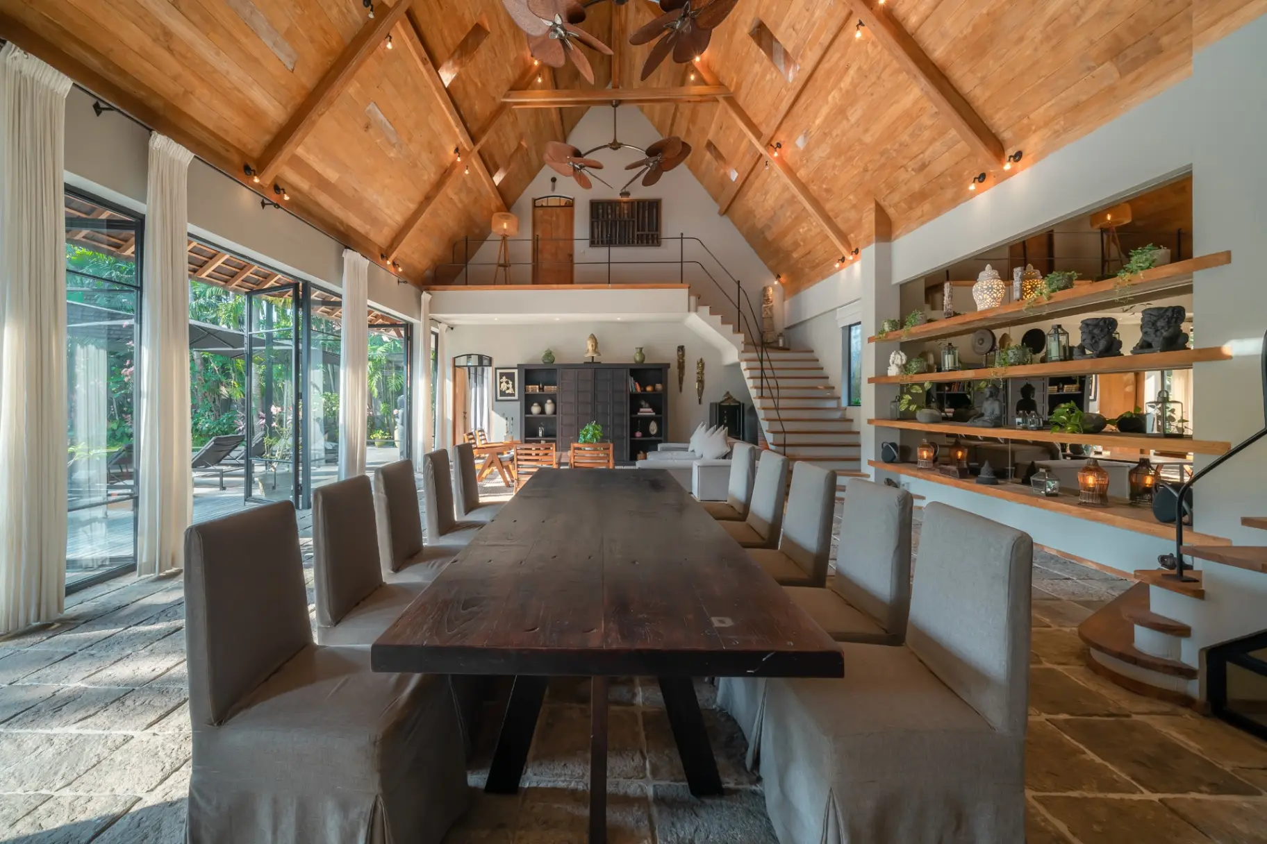 Villa Nehal - Luxury 5BR Villa with 20m Pool and Huge Garden, 5-bed villa for rent in Canggu – photo 10 of 15