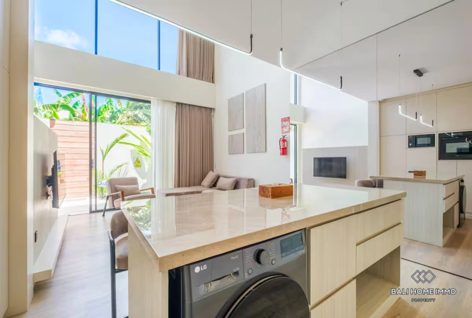 Modern 2 Bedroom Villa for Rent in Bali Berawa, 2-bed villa for rent in Canggu – photo 6 of 15