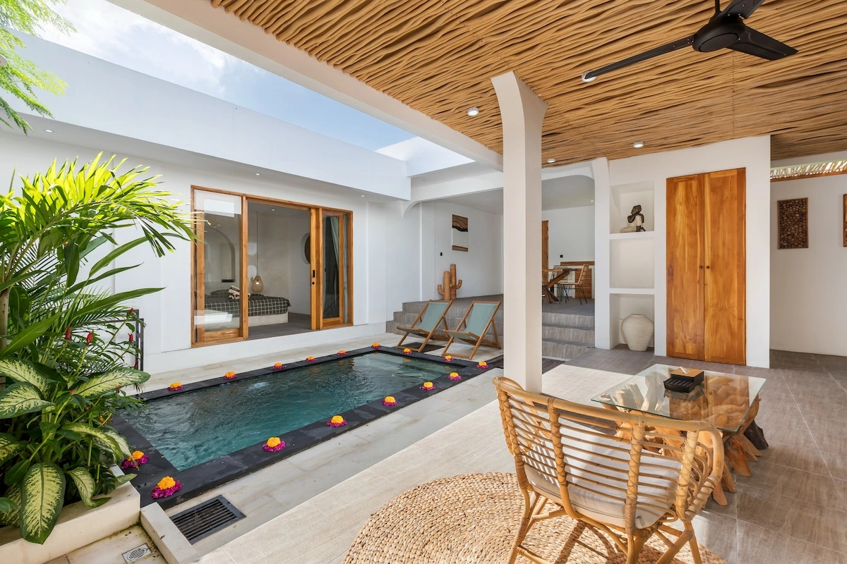 Villa Maya - 1BR Villa l Private Swimming Pool & Sunken Lounge, 1-bed villa for rent in Canggu – photo 2 of 15
