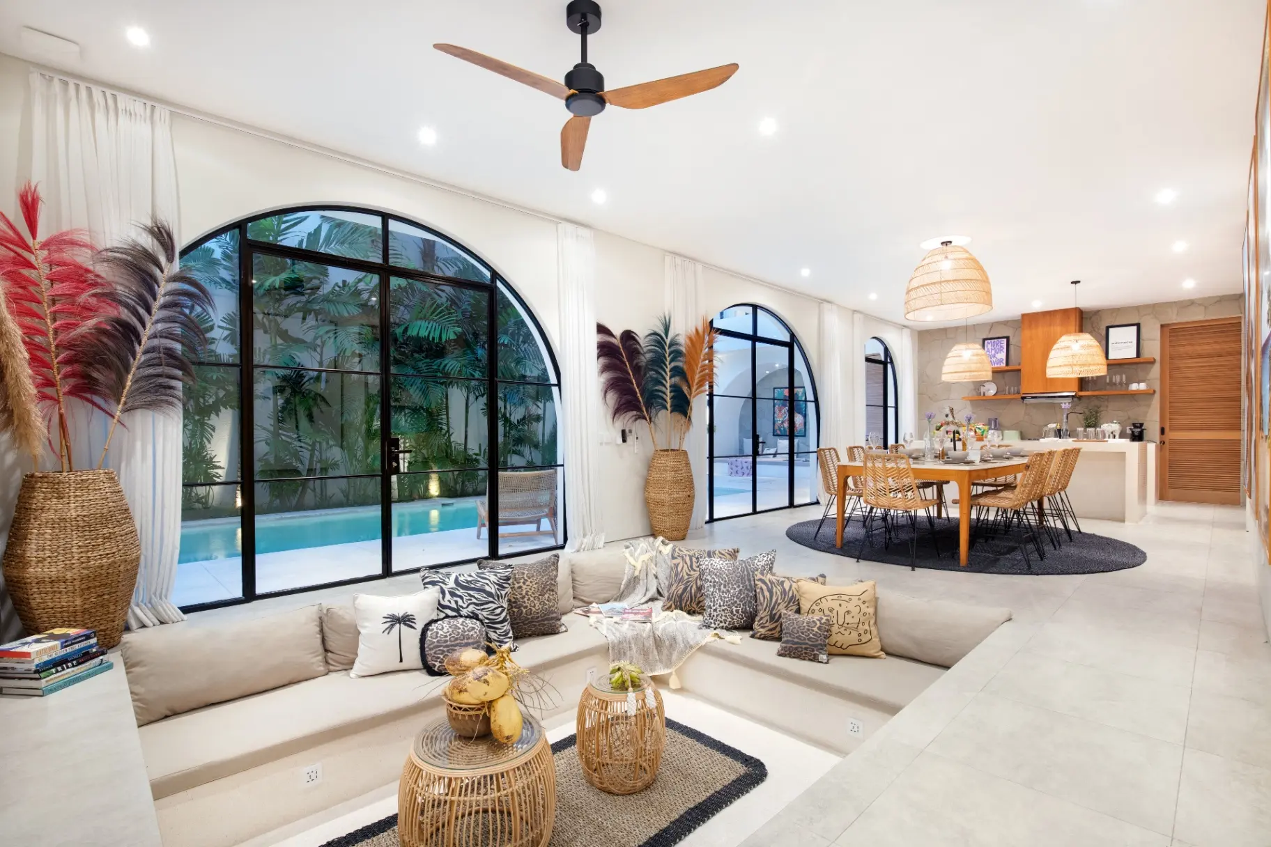 6BR Luxury Border Seminyak & Canggu Umalas 1 Near NOOK, 6-bed villa for rent in Seminyak – photo 4 of 15