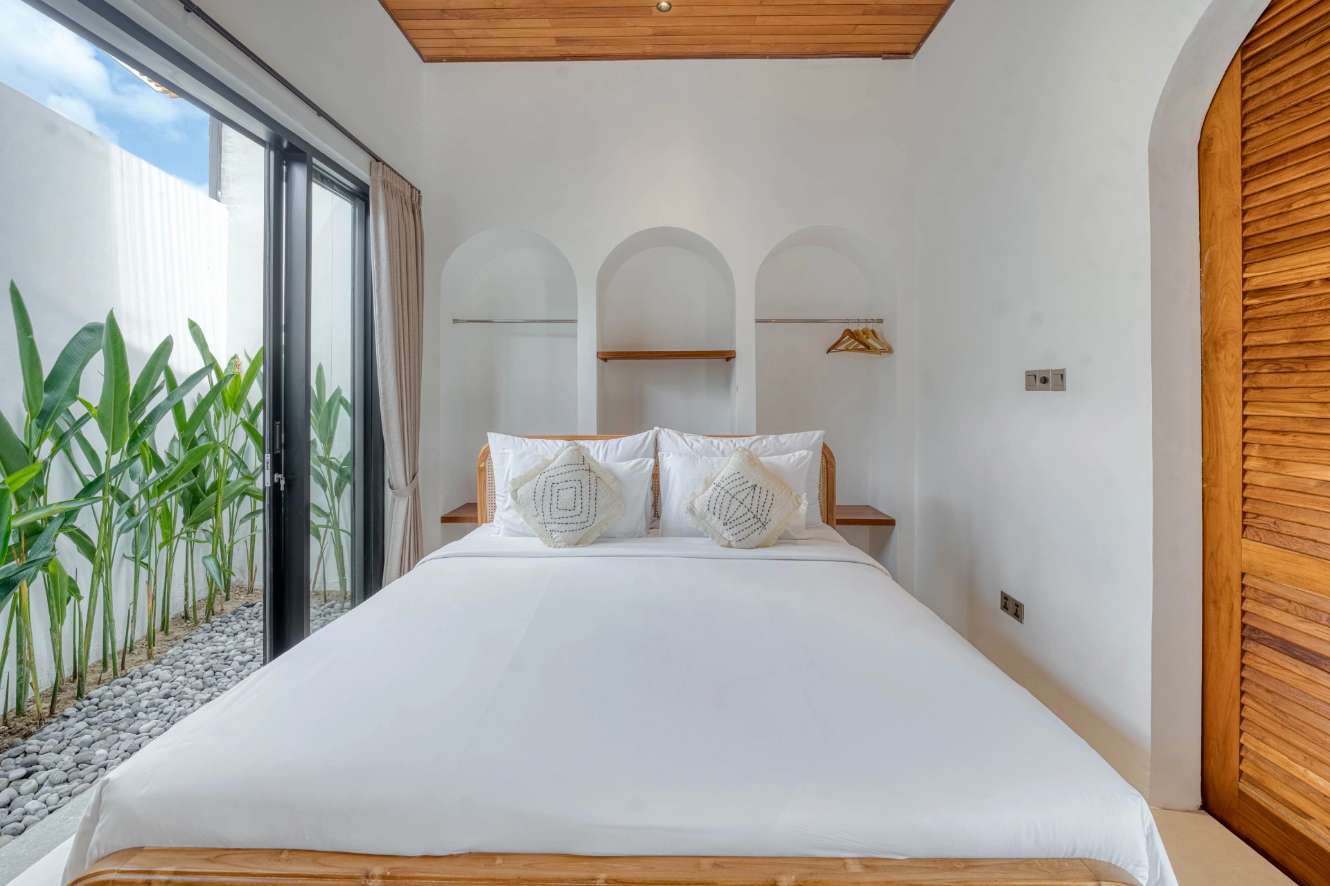 Avasa Villa B7 : Brand New 2BR in Berawa, Bali., 2-bed villa for rent in Canggu – photo 3 of 15