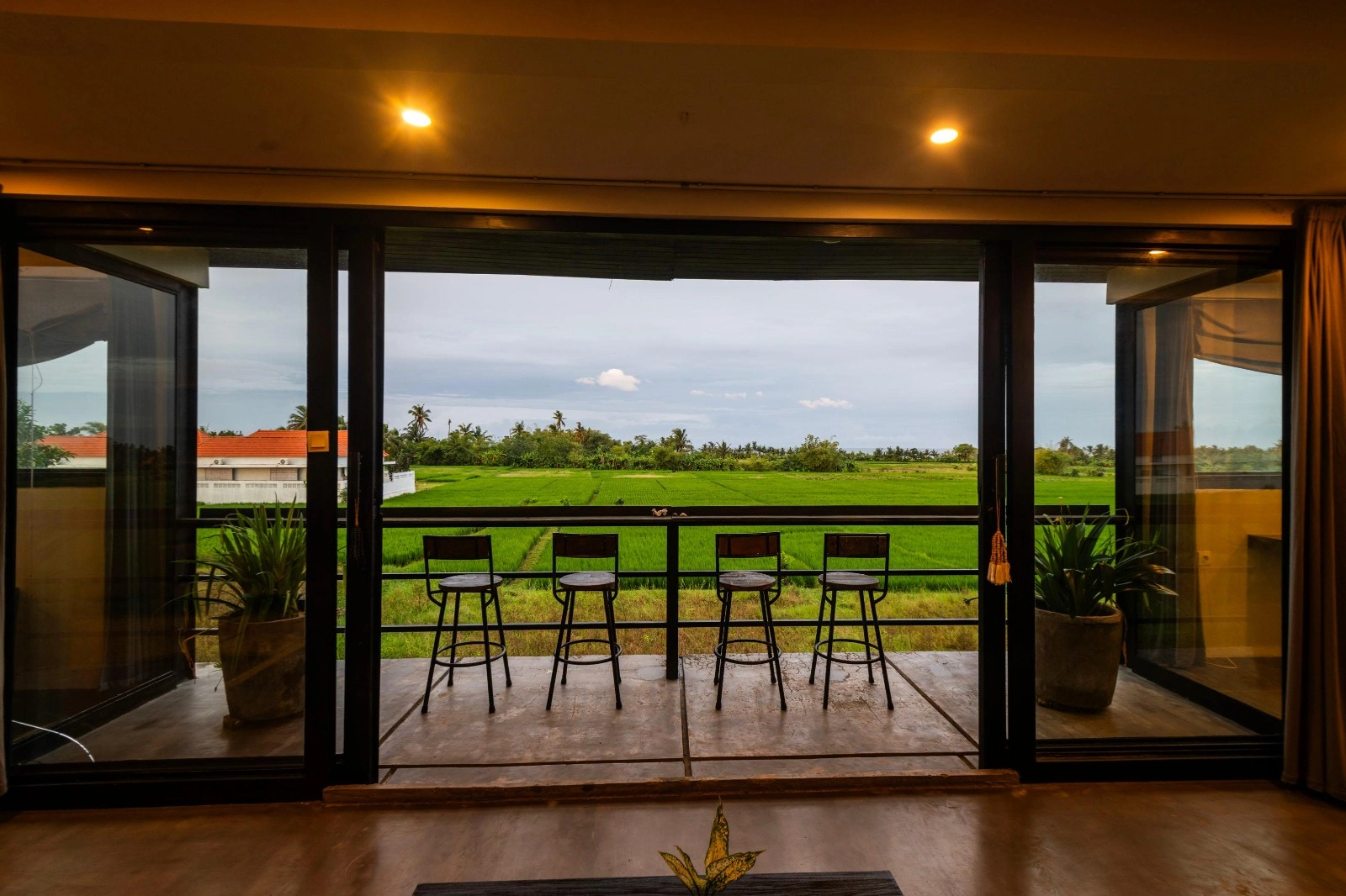 Urban Villa - Rice Field View - Pangkung Tibah - Kedungu, 3-bed villa for rent in Tabanan – photo 2 of 15