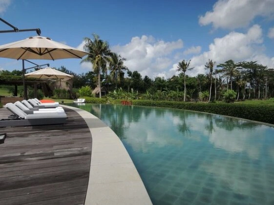 Villa For Rent 6 Bed In Kayu Tulang,Canggu Bali, 6-bed villa for rent in Canggu – photo 6 of 15