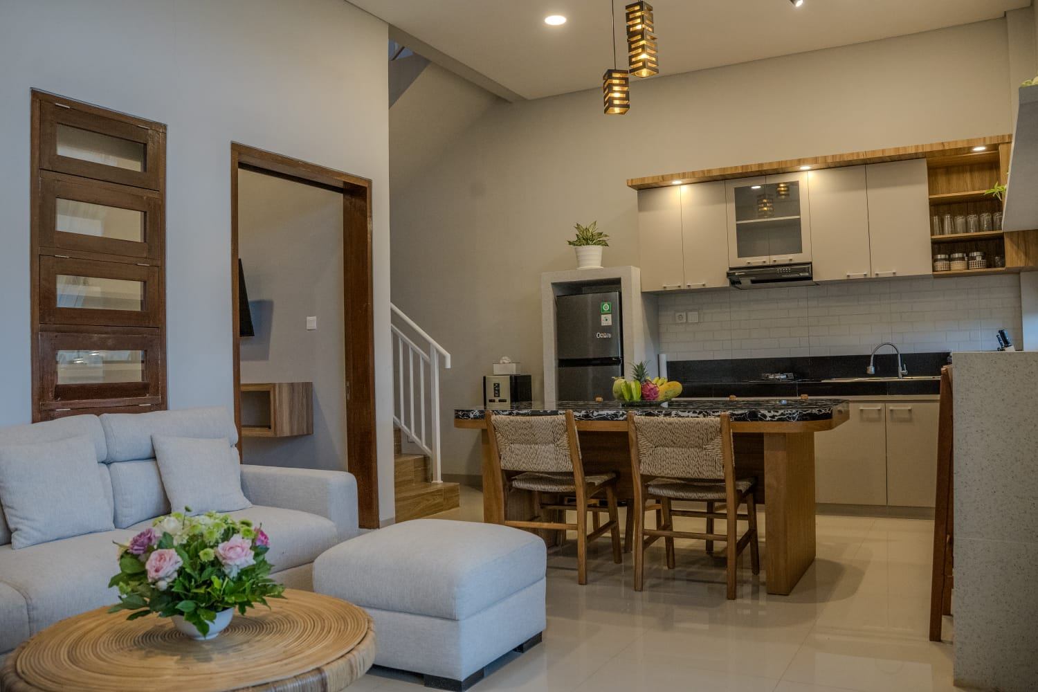 3BR Modern Villa with rice field views at Canggu, 3-bed villa for rent in Canggu – photo 5 of 12