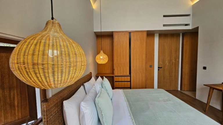 4 Bedrooms Luxury Villa for Rent in Pererenan, 4-bed villa for rent in Pererenan – photo 15 of 15