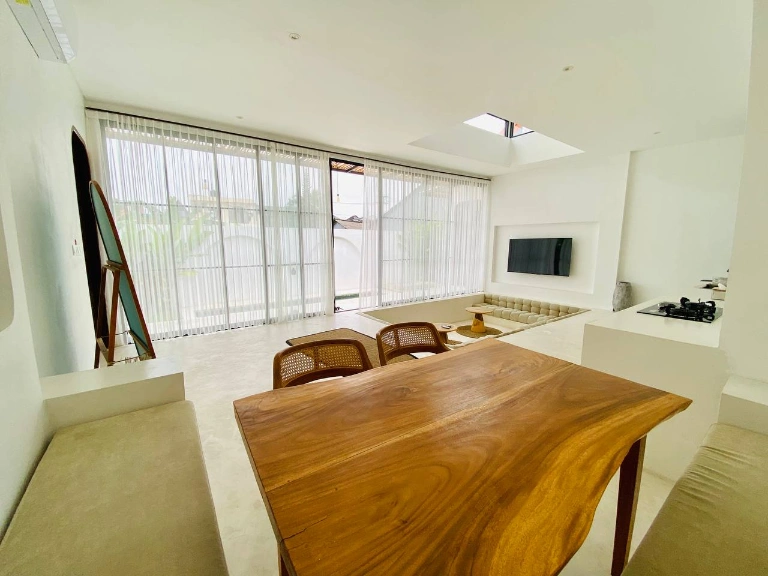 Modern Minimalist 2 Bedroom Villa in Berawa, 2-bed villa for rent in Canggu – photo 12 of 15