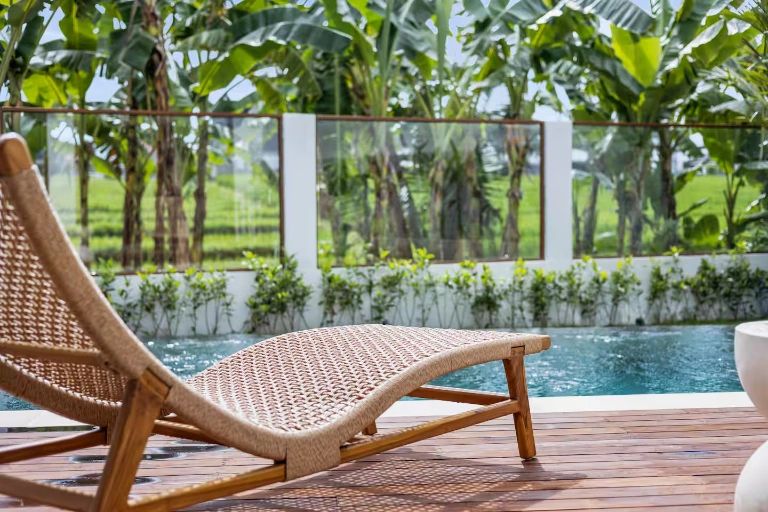 Luxury 3BR Villa with Rice Field Views in Prime Berawa, 3-bed villa for rent in Canggu – photo 6 of 15