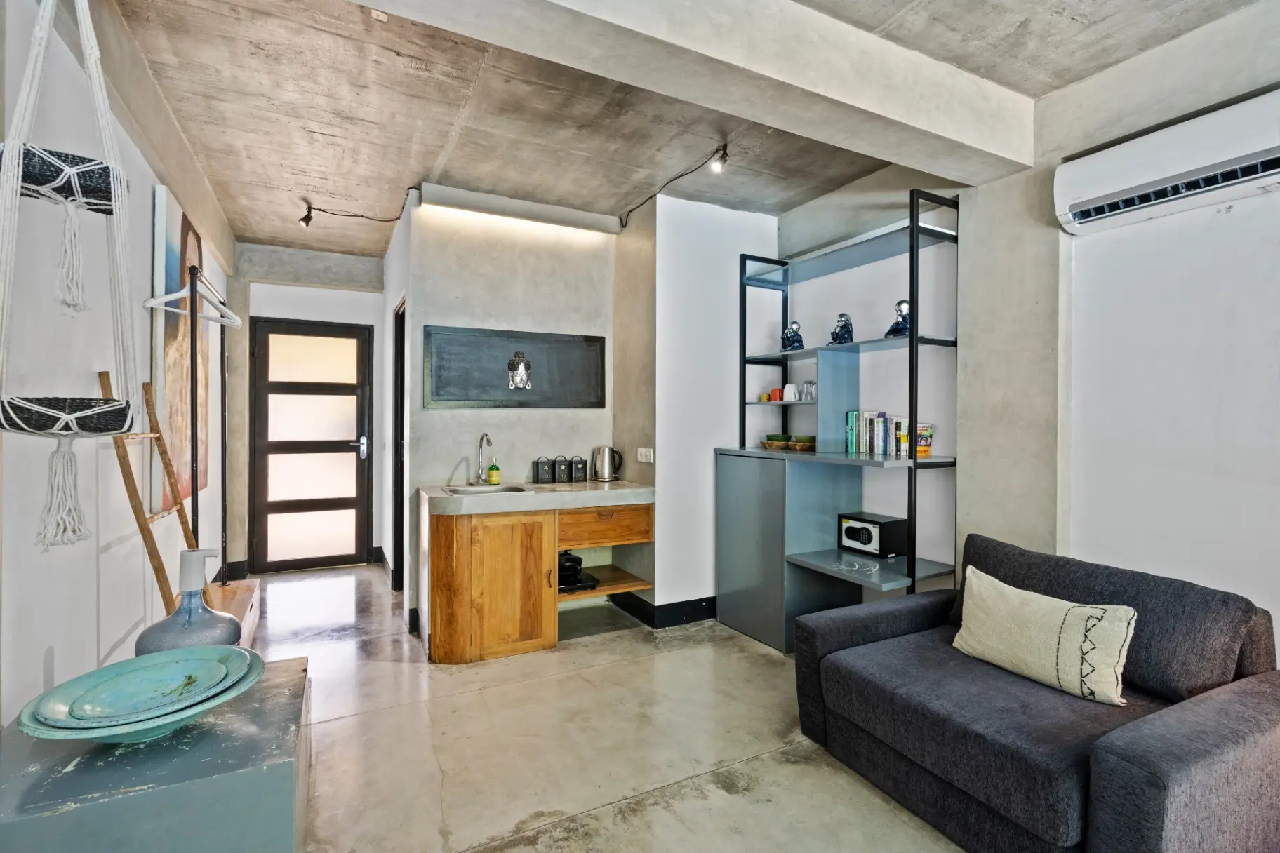 Balissimo B12 - Studio with Pool in Seminyak, 1-bed villa for rent in Seminyak – photo 4 of 11