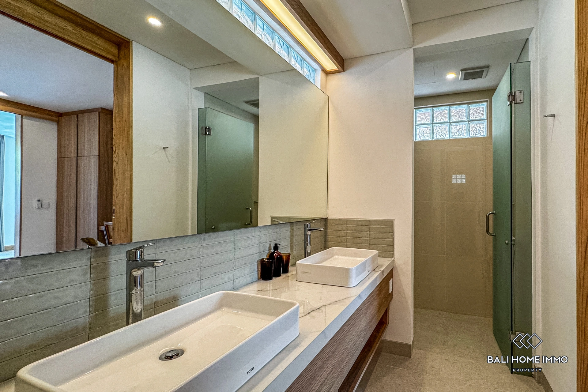 Beautiful Design 2 Bedrooms villa in Buduk Bali, 2-bed villa for rent in Pererenan – photo 8 of 14