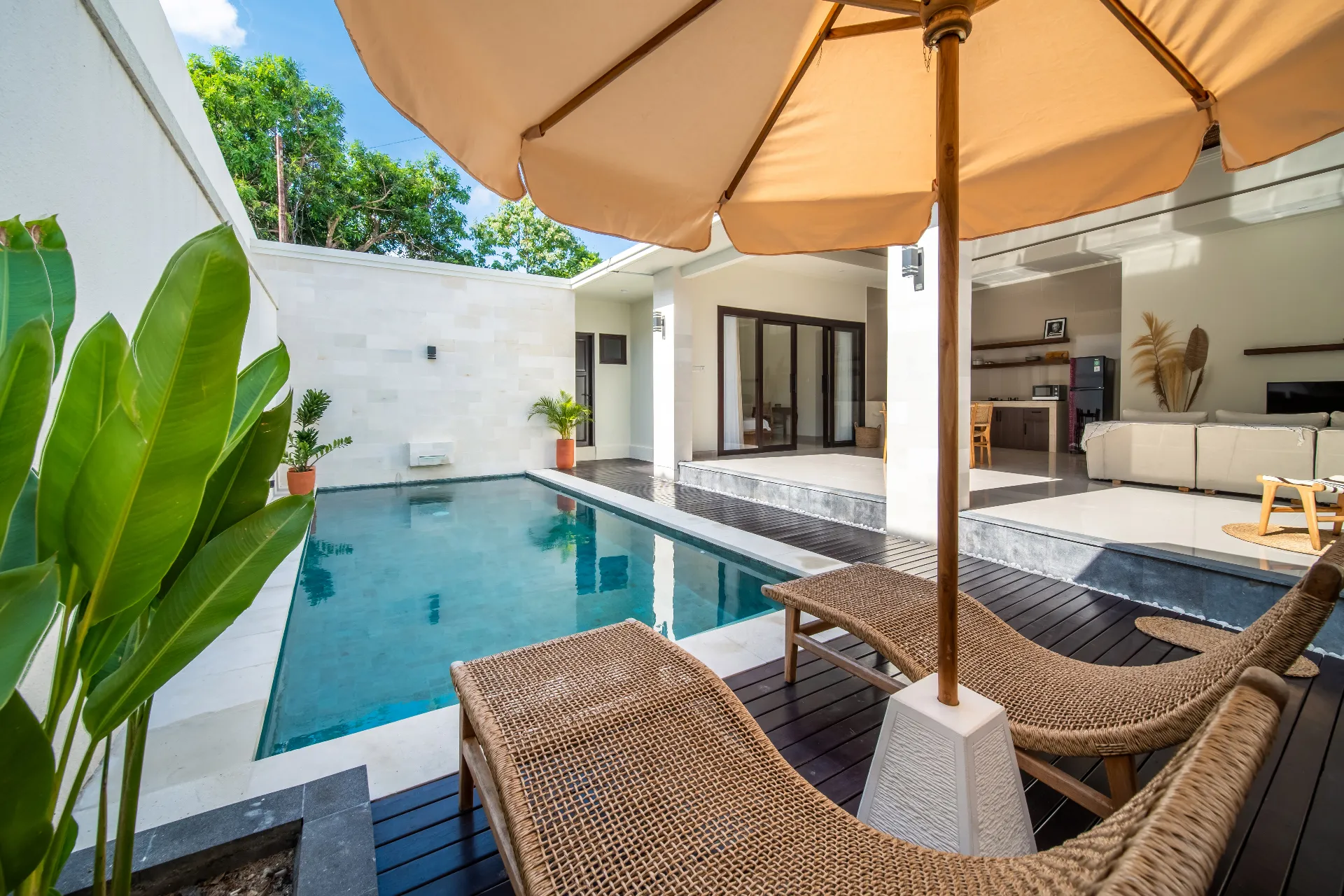 Yearly Rental Villa in Umalas Kerobokan Area, 2-bed villa for rent in Seminyak – photo 12 of 14