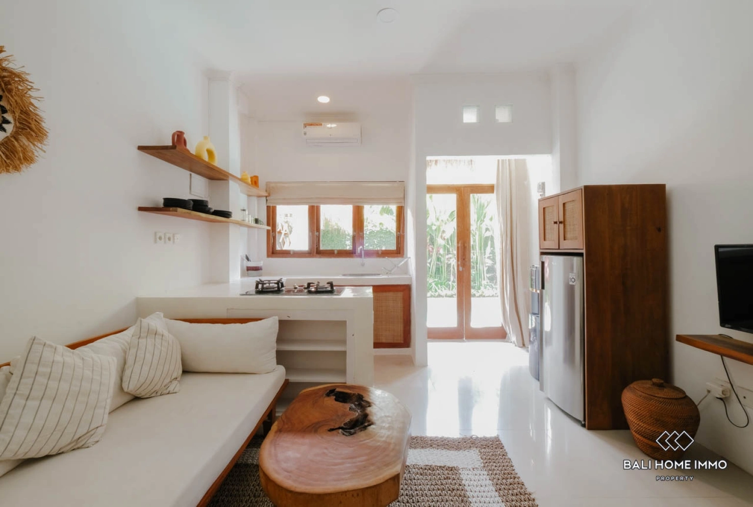 1 bedroom apartment for sale and rental in Pererenan Bali, 1-bed villa for rent in Pererenan – photo 4 of 11
