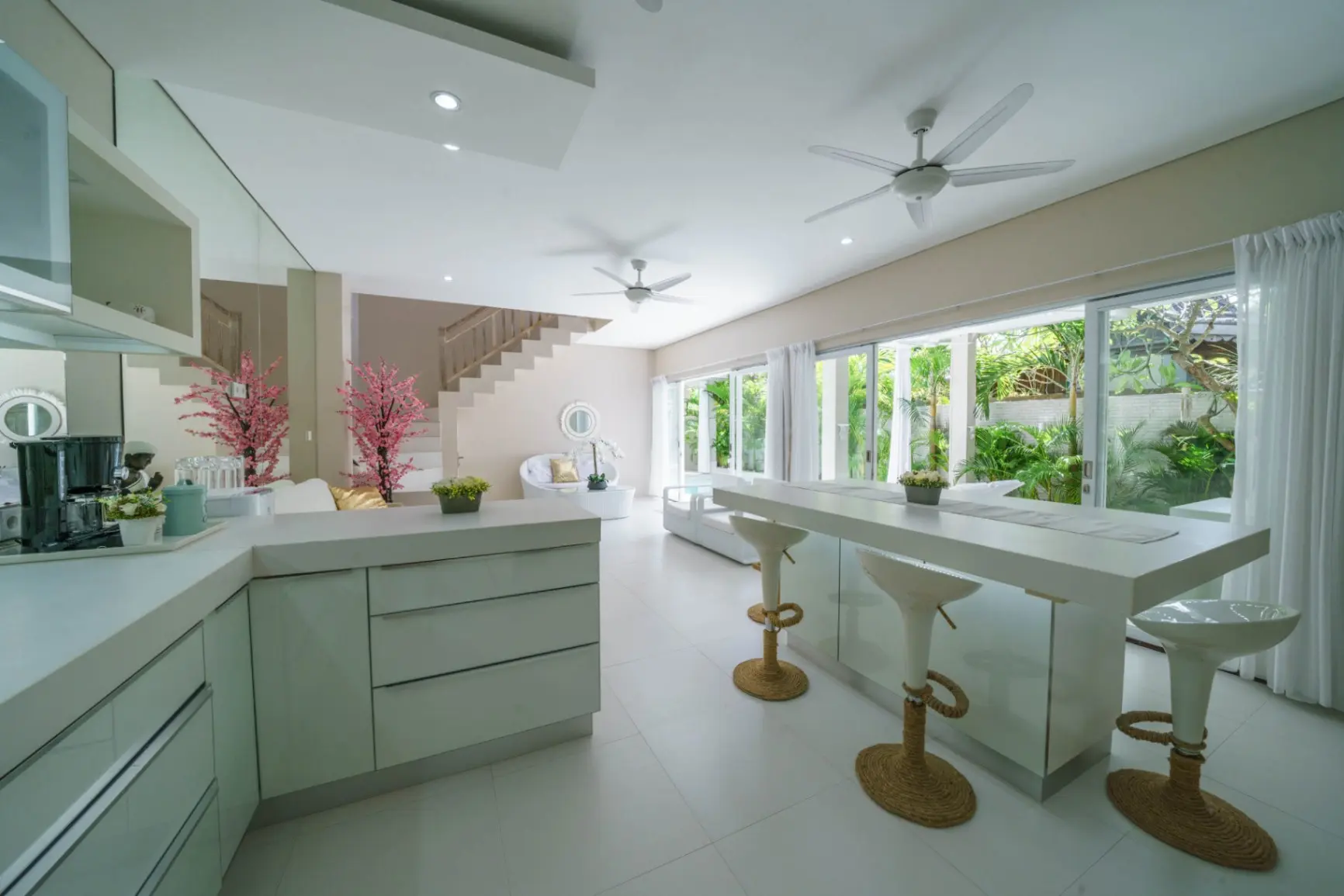 Villa Bali Om Center Berawa, 3-bed villa for rent in Canggu – photo 13 of 15