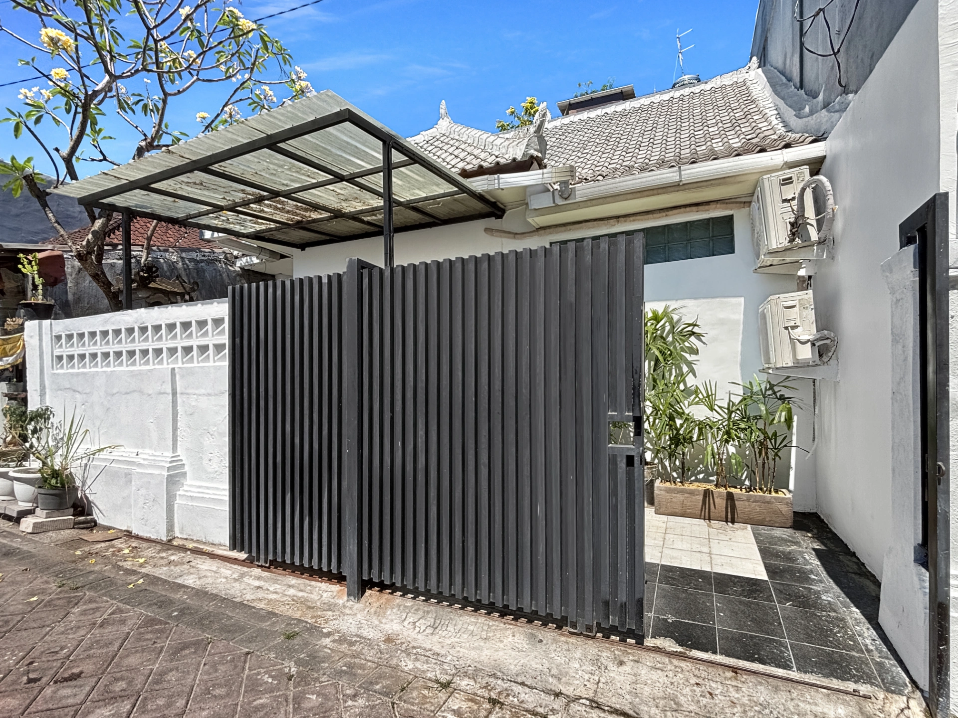 Character-filled Home in the Heart of Berawa, Canggu, 1-bed villa for rent in Canggu – photo 2 of 12