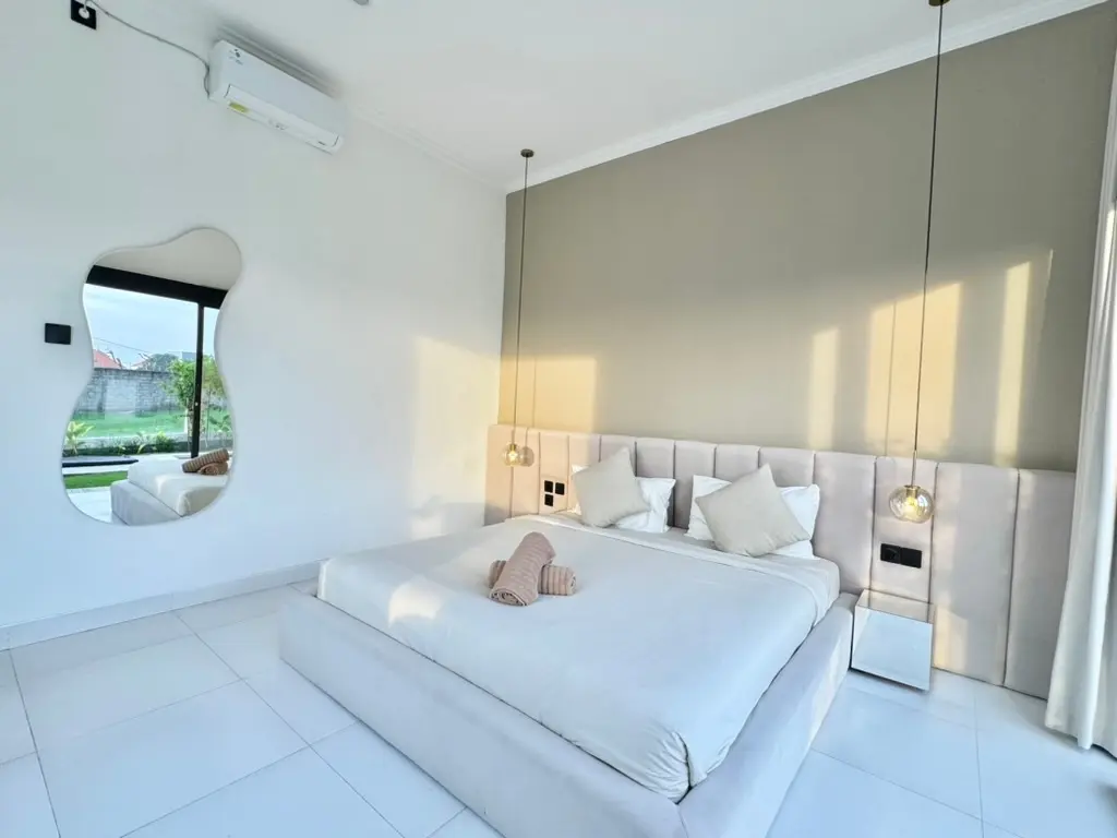 3BR Minimalist Villa with Rice Field View, The R Villa Ranakah, 3-bed villa for rent in Pererenan – photo 10 of 15