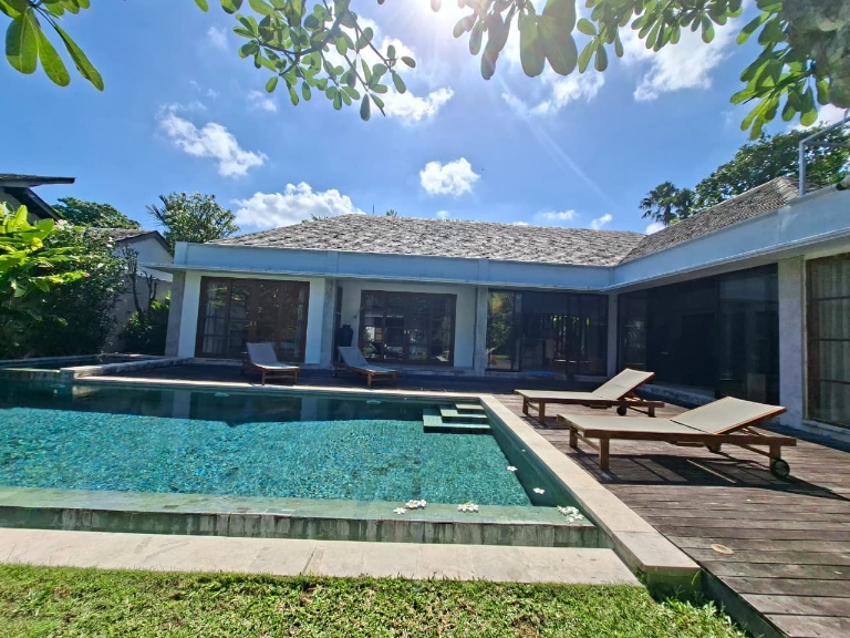 4 Bedrooms Villa in Umalas for Monthly & Yearly Rent, 4-bed villa for rent in Canggu – photo 3 of 15