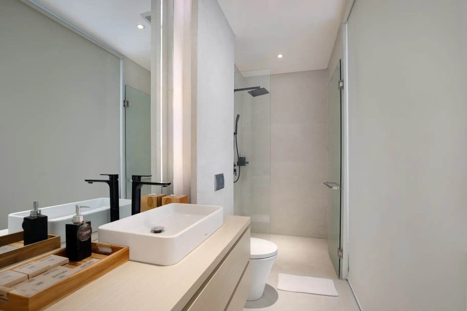 Modern 2BR Oasis Smart Villa Berawa +pool +working space area!, 2-bed villa for rent in Canggu – photo 10 of 15