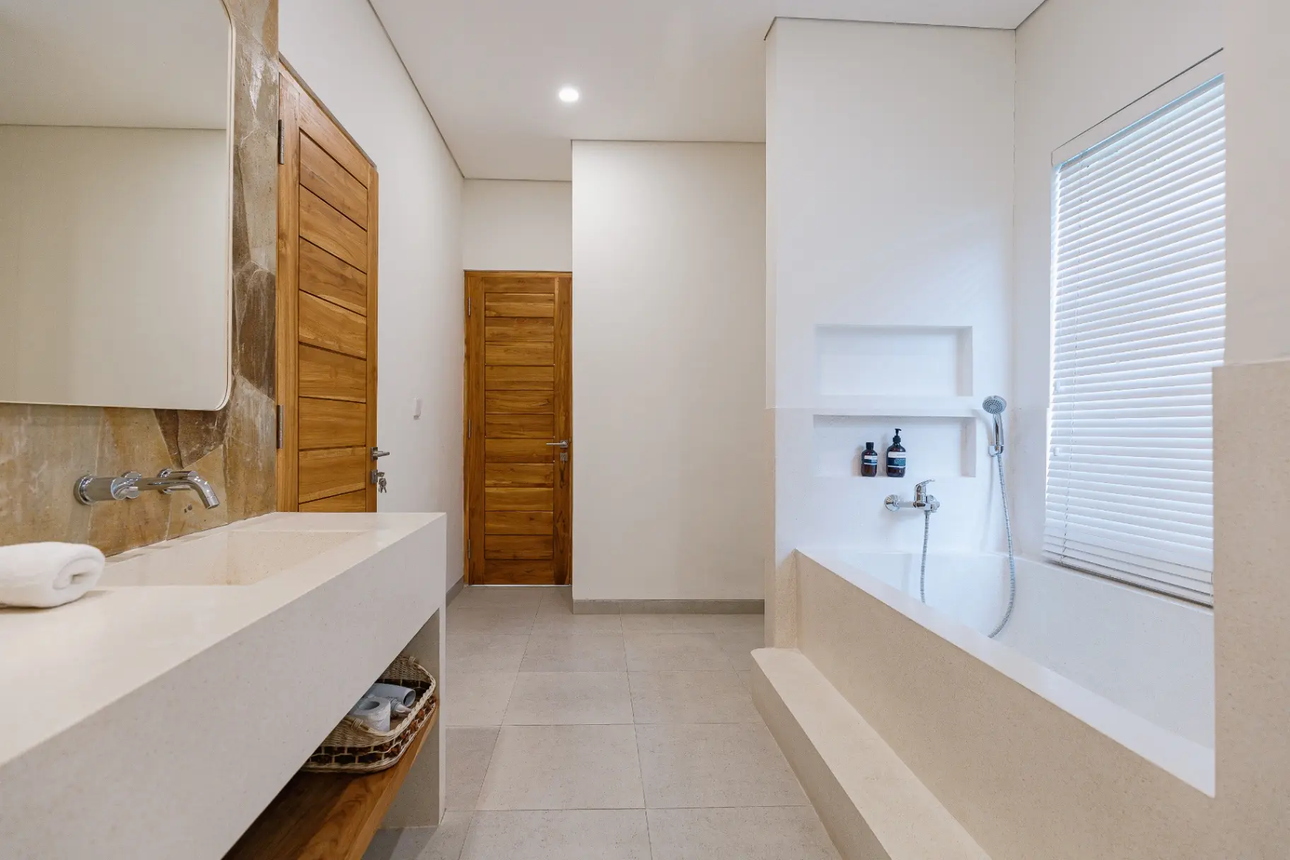 Mata Biru - 2BR with Pool and Rooftop, Uluwatu, 2-bed villa for rent in Uluwatu – photo 15 of 15